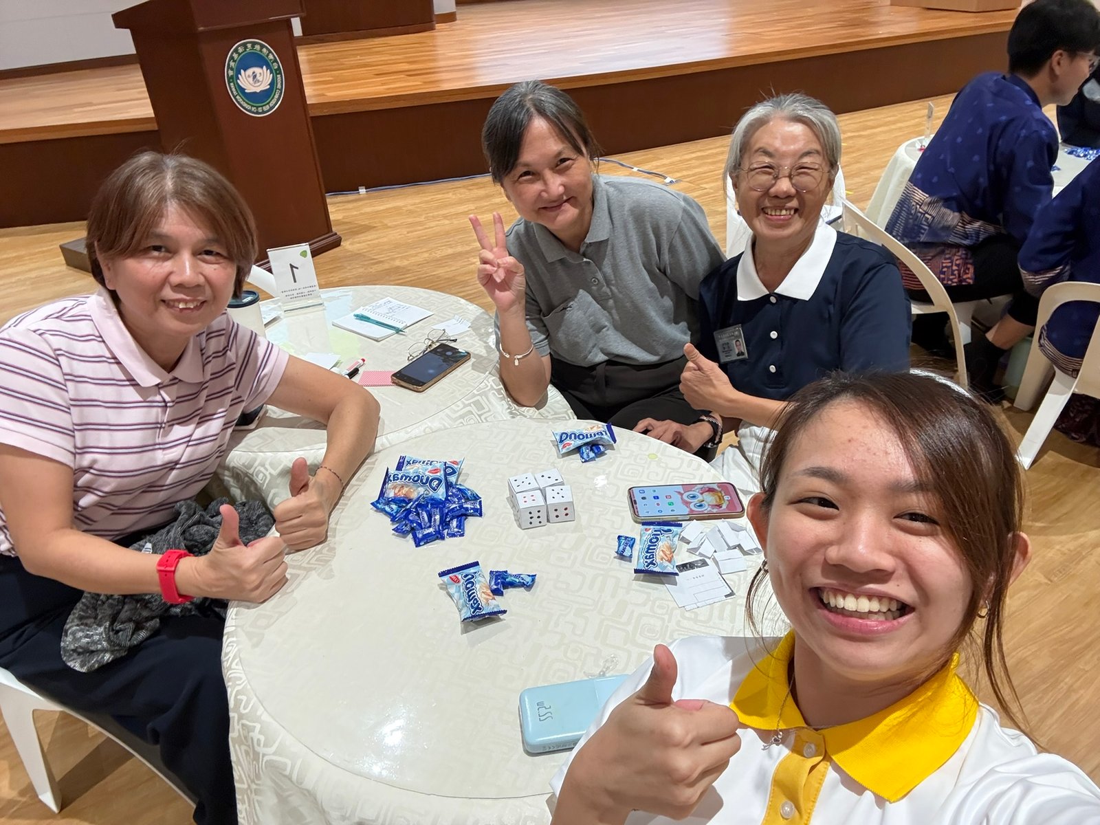 參與者透過遊戲體驗探索學習